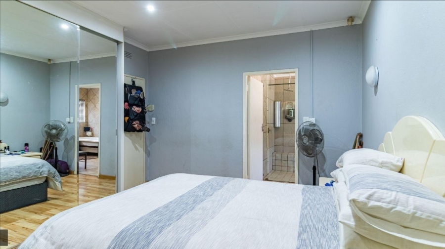 3 Bedroom Property for Sale in Parkrand Gauteng