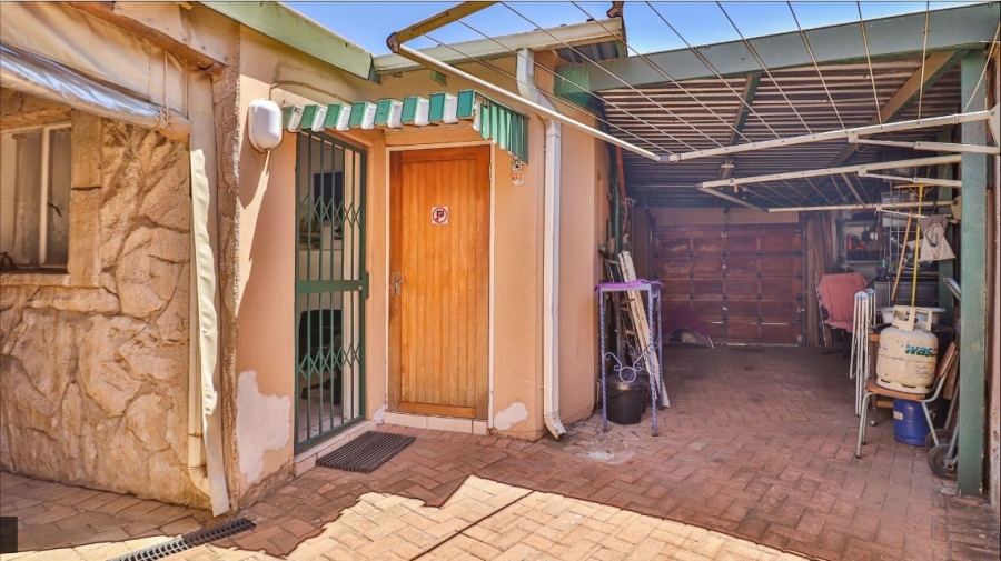 3 Bedroom Property for Sale in Parkrand Gauteng