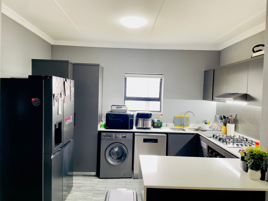 To Let 3 Bedroom Property for Rent in Norton Home Estate AH Gauteng