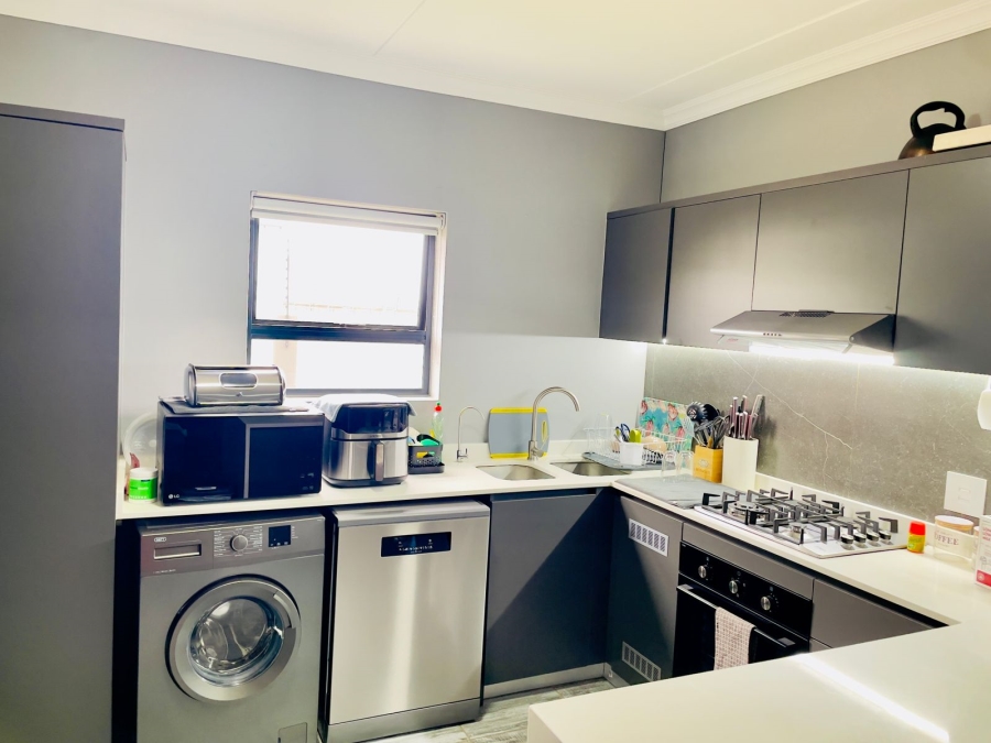 To Let 3 Bedroom Property for Rent in Norton Home Estate AH Gauteng