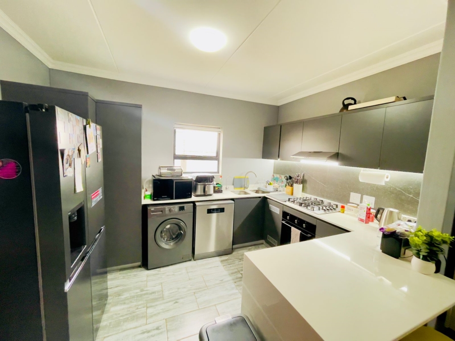 To Let 3 Bedroom Property for Rent in Norton Home Estate AH Gauteng