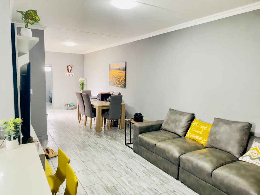 To Let 3 Bedroom Property for Rent in Norton Home Estate AH Gauteng