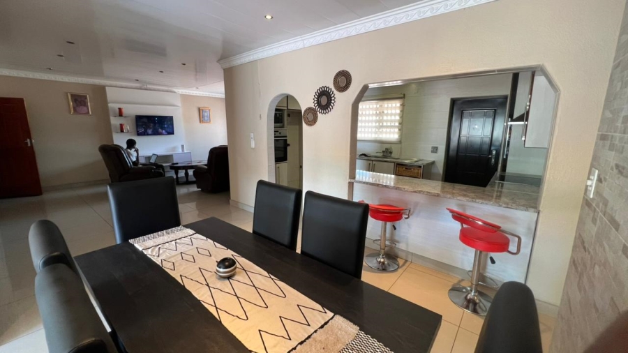 3 Bedroom Property for Sale in Crystal Park Gauteng