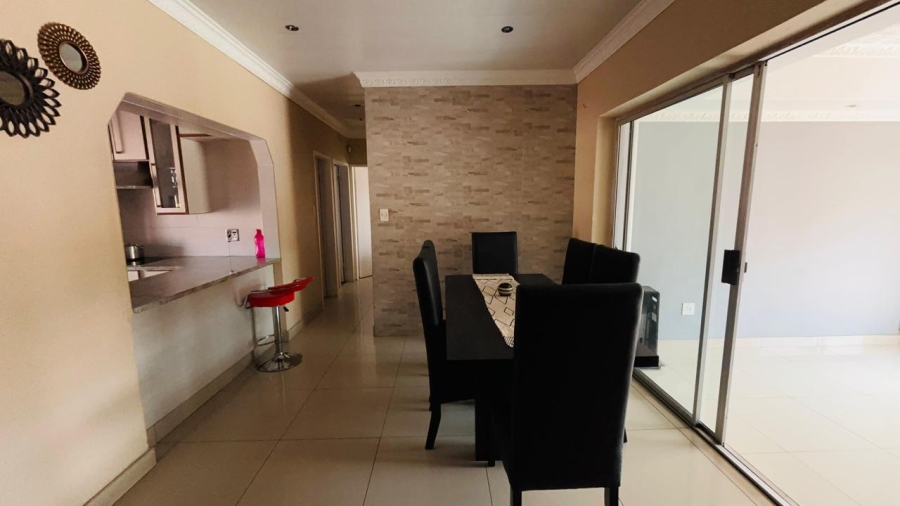 3 Bedroom Property for Sale in Crystal Park Gauteng