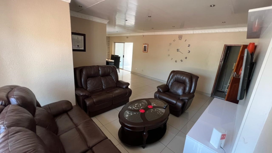 3 Bedroom Property for Sale in Crystal Park Gauteng