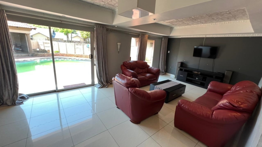 3 Bedroom Property for Sale in Crystal Park Gauteng