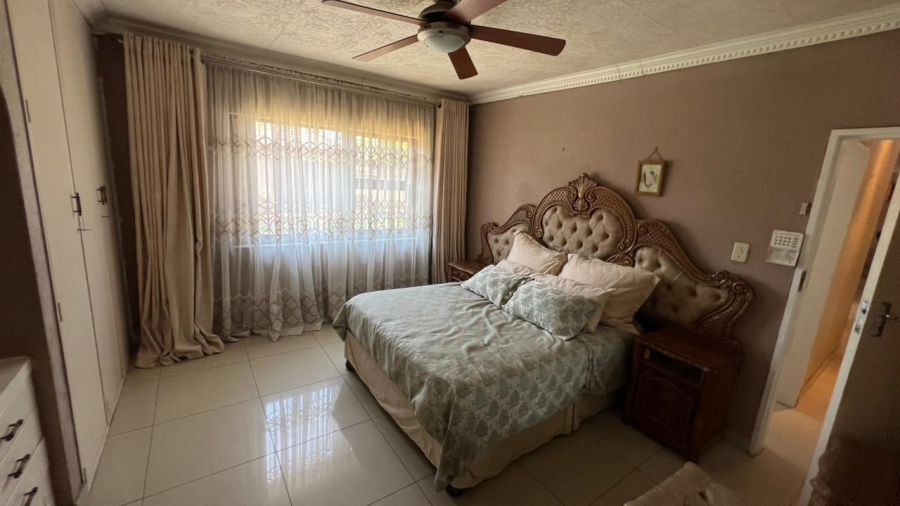 3 Bedroom Property for Sale in Crystal Park Gauteng