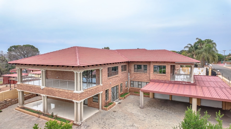 10 Bedroom Property for Sale in Proclamation Hill Gauteng
