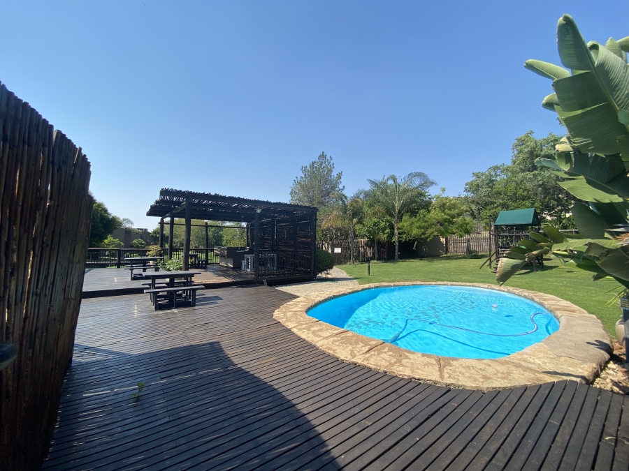 2 Bedroom Property for Sale in North Riding Gauteng