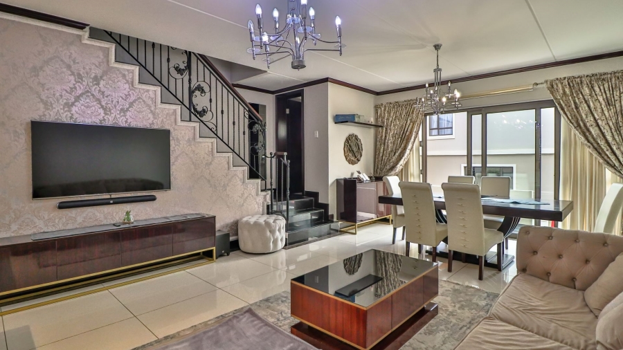 3 Bedroom Property for Sale in Maroeladal Gauteng