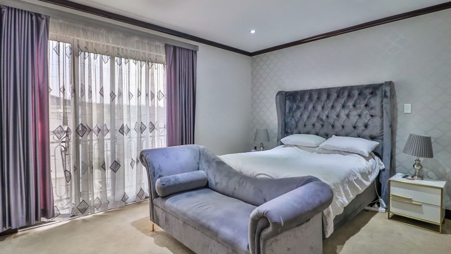 3 Bedroom Property for Sale in Maroeladal Gauteng