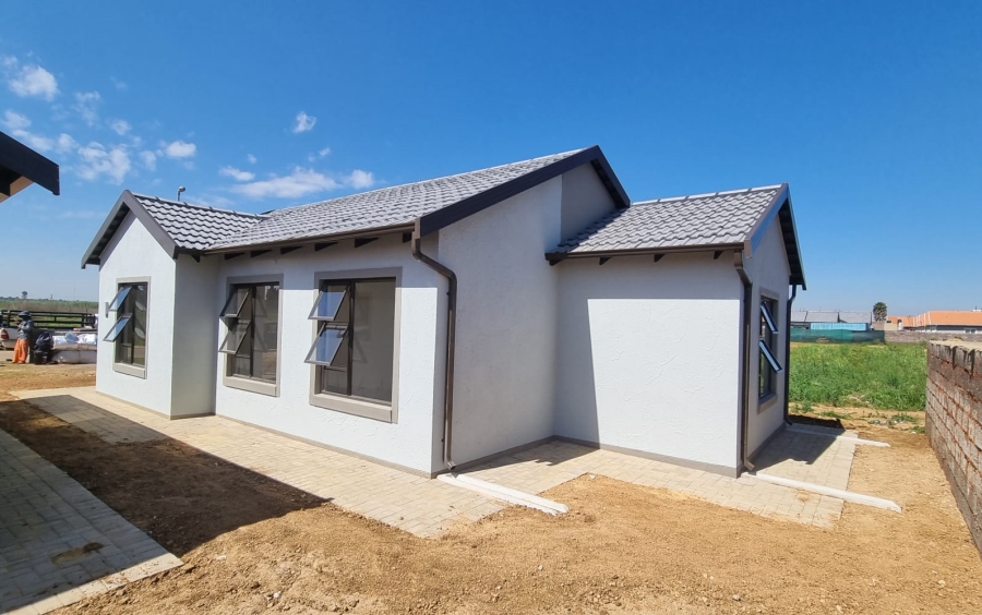 3 Bedroom Property for Sale in Windmill Park Gauteng