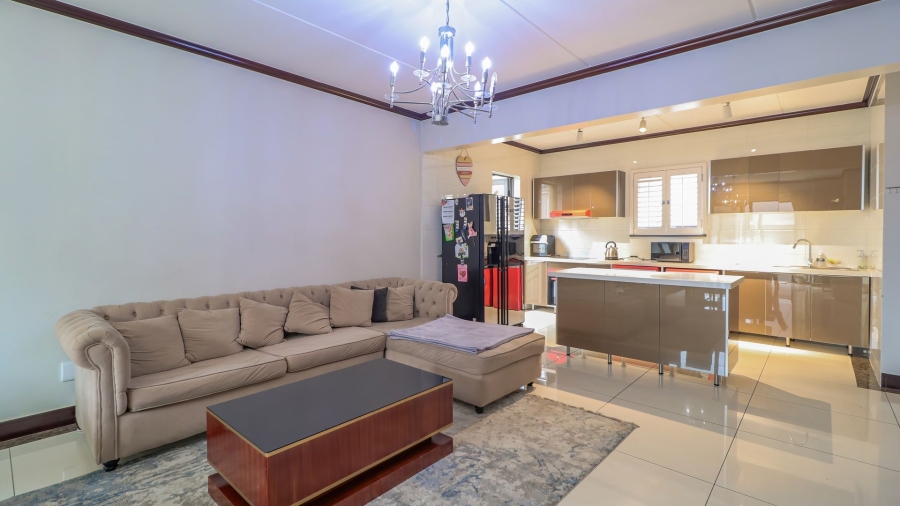 To Let 3 Bedroom Property for Rent in Fourways Gauteng