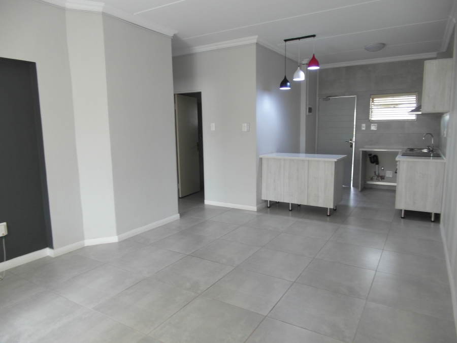 2 Bedroom Property for Sale in Broadacres Gauteng