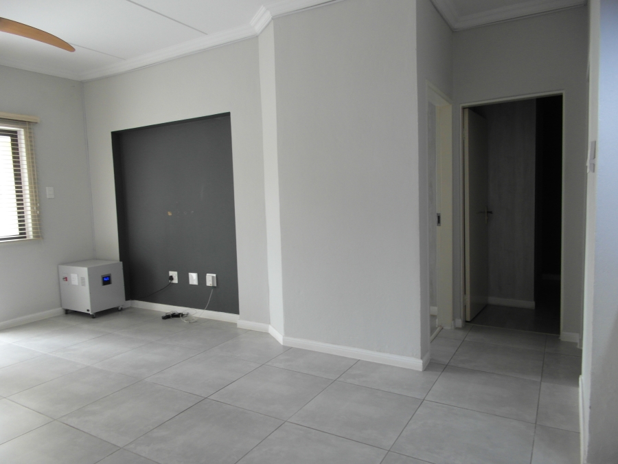 2 Bedroom Property for Sale in Broadacres Gauteng