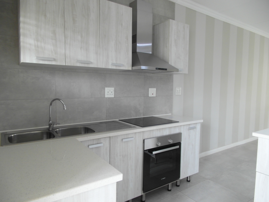 2 Bedroom Property for Sale in Broadacres Gauteng