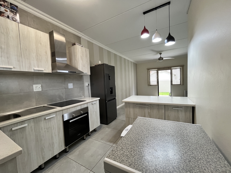 2 Bedroom Property for Sale in Broadacres Gauteng