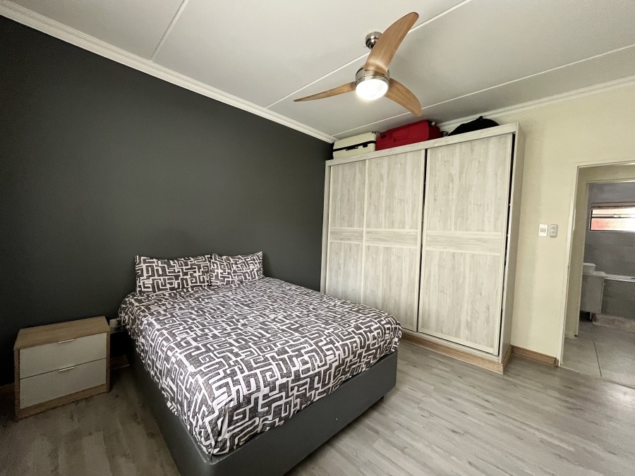 2 Bedroom Property for Sale in Broadacres Gauteng