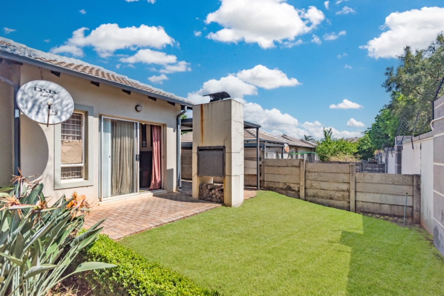 2 Bedroom Property for Sale in Amorosa Gauteng