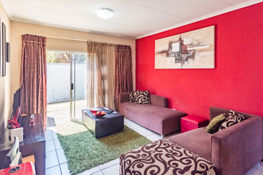 2 Bedroom Property for Sale in Amorosa Gauteng
