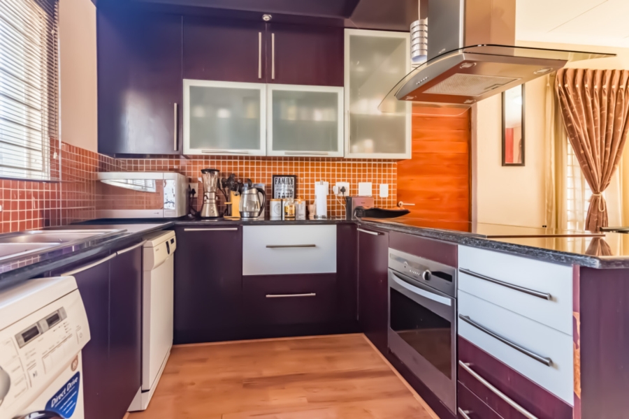 2 Bedroom Property for Sale in Amorosa Gauteng