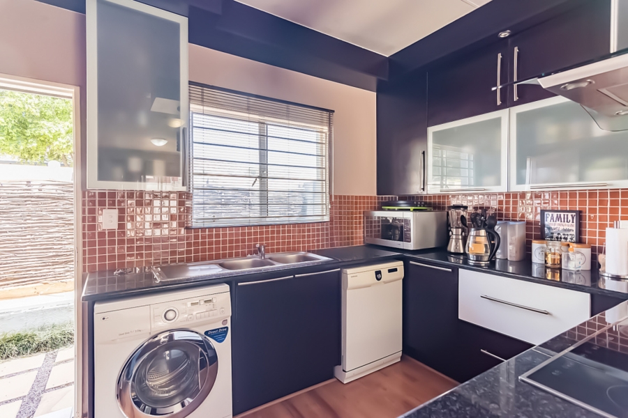 2 Bedroom Property for Sale in Amorosa Gauteng