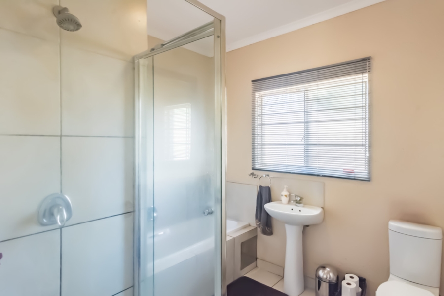 2 Bedroom Property for Sale in Amorosa Gauteng