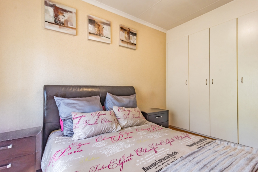 2 Bedroom Property for Sale in Amorosa Gauteng