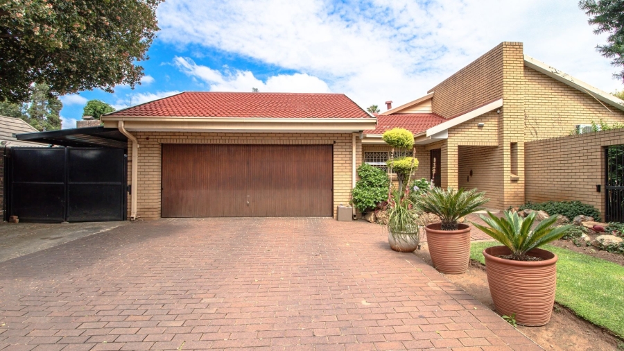 3 Bedroom Property for Sale in Lakefield Gauteng