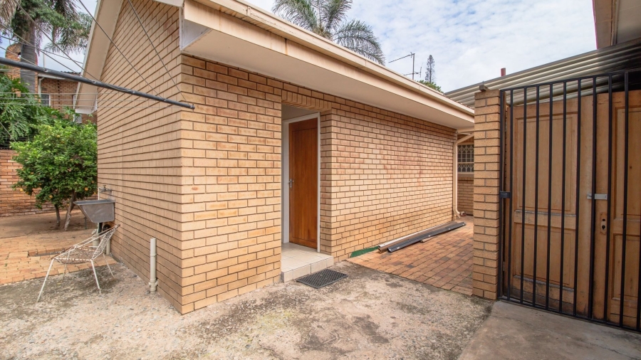 3 Bedroom Property for Sale in Lakefield Gauteng