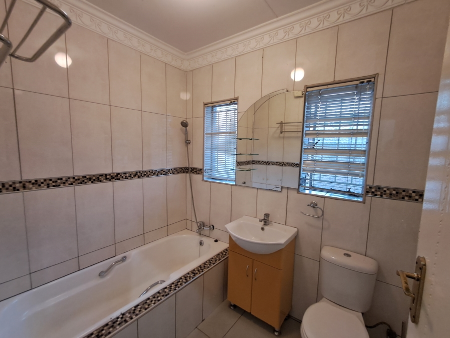 To Let 3 Bedroom Property for Rent in Vanderbijlpark SW Gauteng