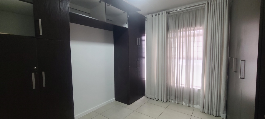 3 Bedroom Property for Sale in Greenstone Hill Gauteng