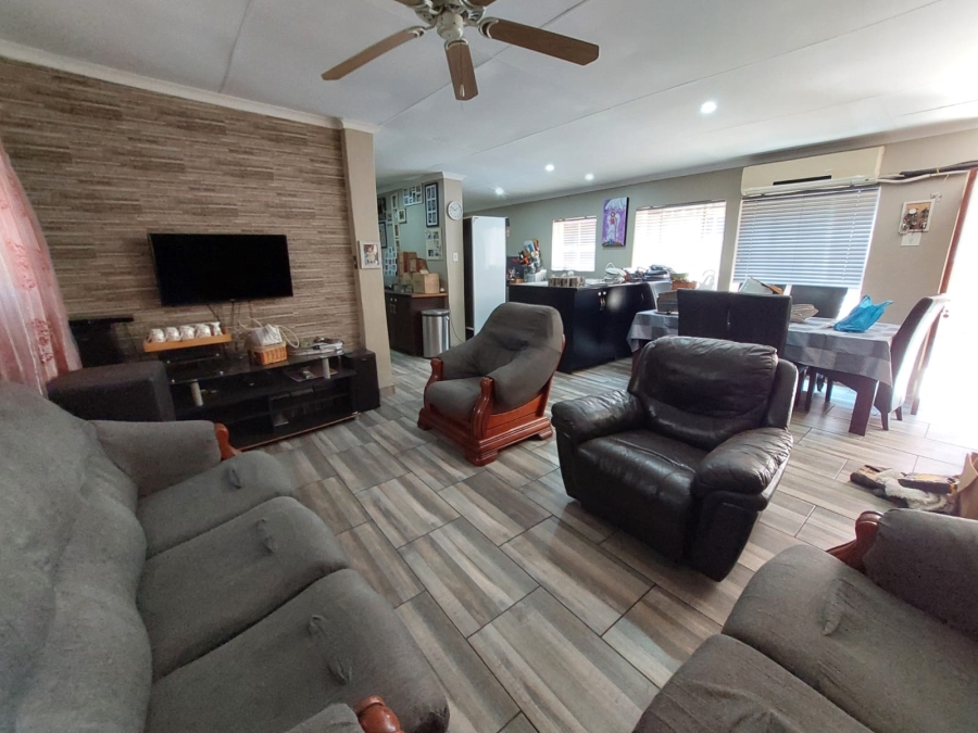 6 Bedroom Property for Sale in Brenthurst Gauteng