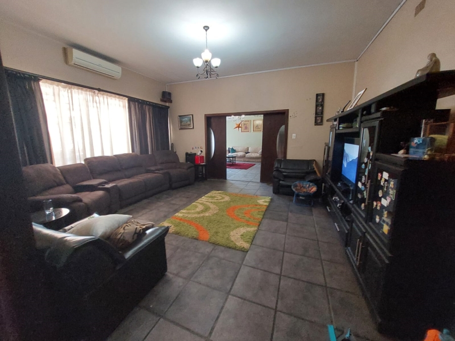 6 Bedroom Property for Sale in Brenthurst Gauteng