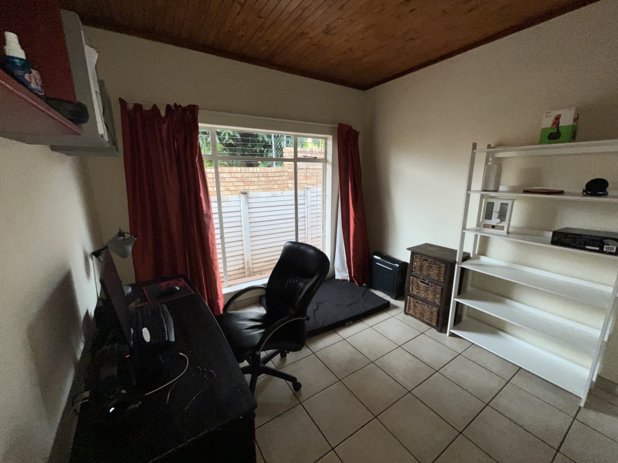 4 Bedroom Property for Sale in Sinoville Gauteng