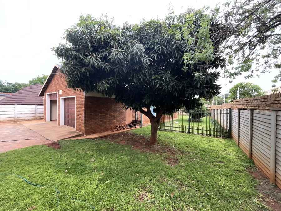 4 Bedroom Property for Sale in Sinoville Gauteng