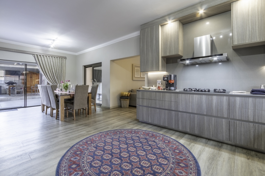 3 Bedroom Property for Sale in Greenstone Hill Gauteng