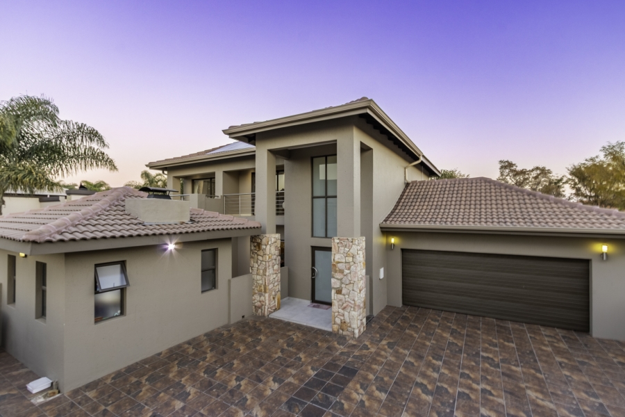 3 Bedroom Property for Sale in Greenstone Hill Gauteng