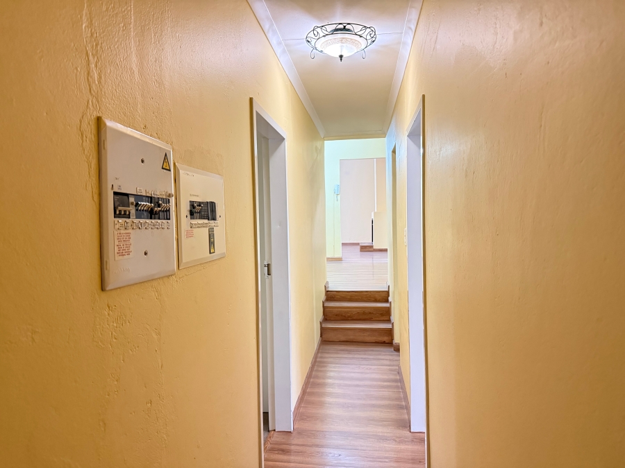 4 Bedroom Property for Sale in Oakdene Gauteng