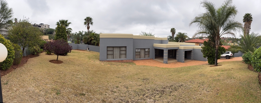 4 Bedroom Property for Sale in Oakdene Gauteng