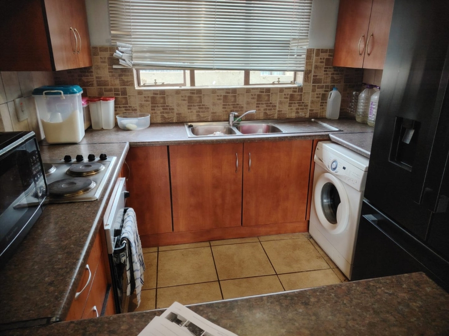 3 Bedroom Property for Sale in Greenhills Gauteng