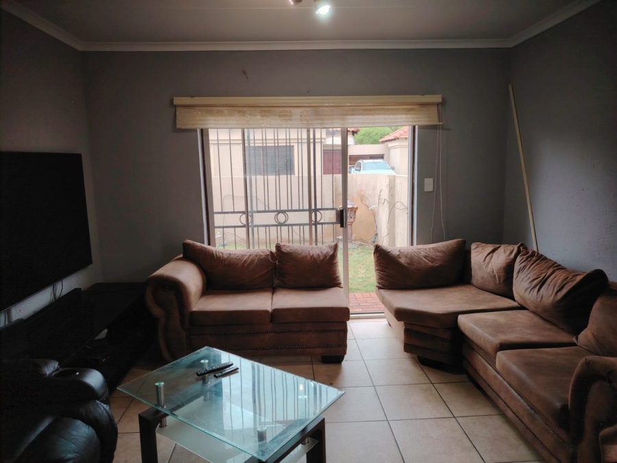 3 Bedroom Property for Sale in Greenhills Gauteng