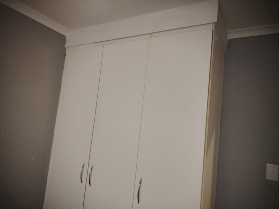 3 Bedroom Property for Sale in Greenhills Gauteng