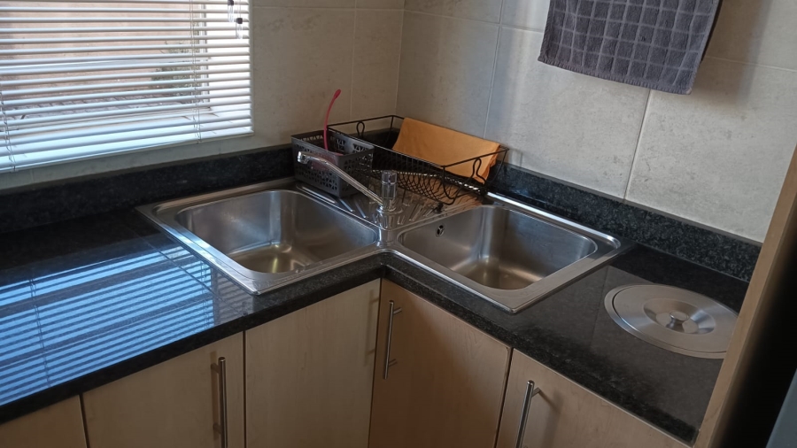 2 Bedroom Property for Sale in Silverfields Gauteng