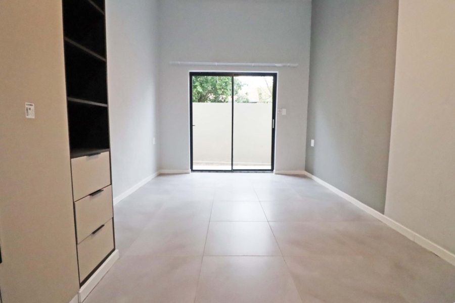To Let 1 Bedroom Property for Rent in Bryanston Gauteng