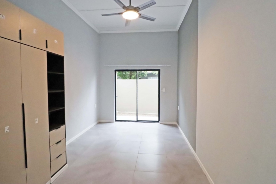 To Let 1 Bedroom Property for Rent in Bryanston Gauteng