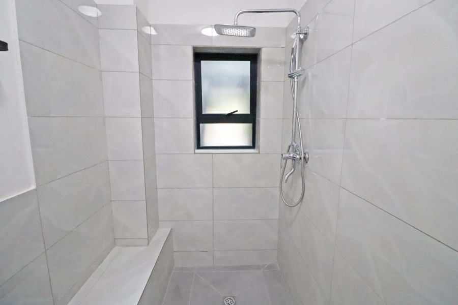 To Let 2 Bedroom Property for Rent in Bryanston Gauteng