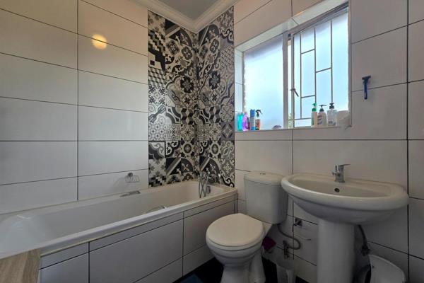 3 Bedroom Property for Sale in Mayfield Park Gauteng