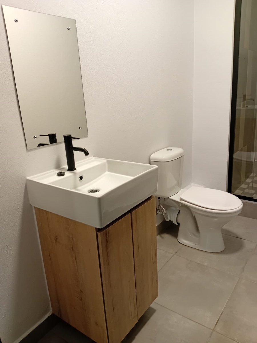 1 Bedroom Property for Sale in Morningside Gauteng