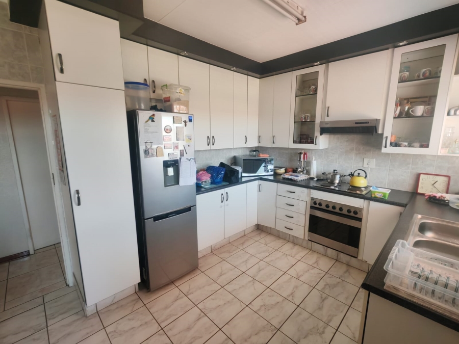 4 Bedroom Property for Sale in Eldorado Park Gauteng